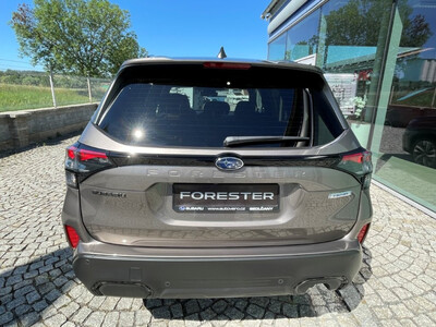 SUBARU Forester 2.0i Touring MY2025 - NOVINKA